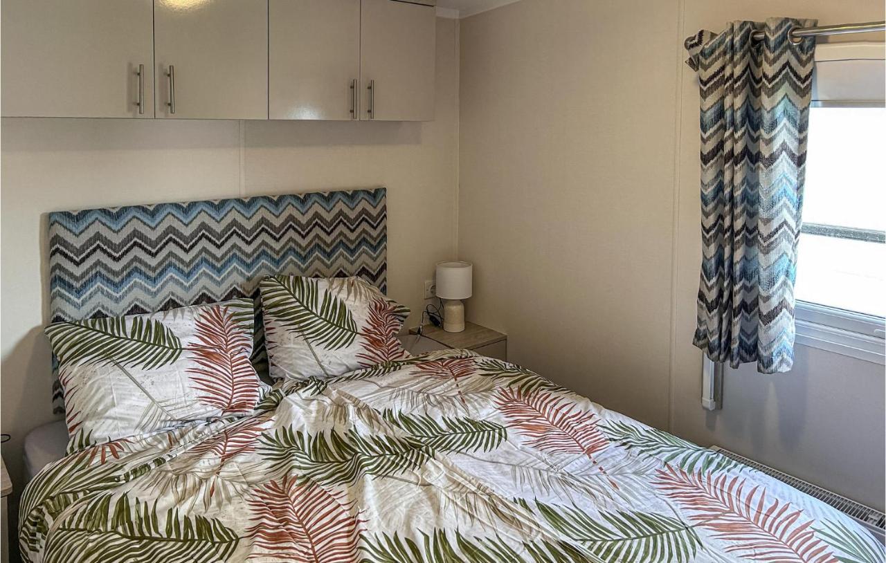 2 Bedroom Stunning In * Scherpenisse